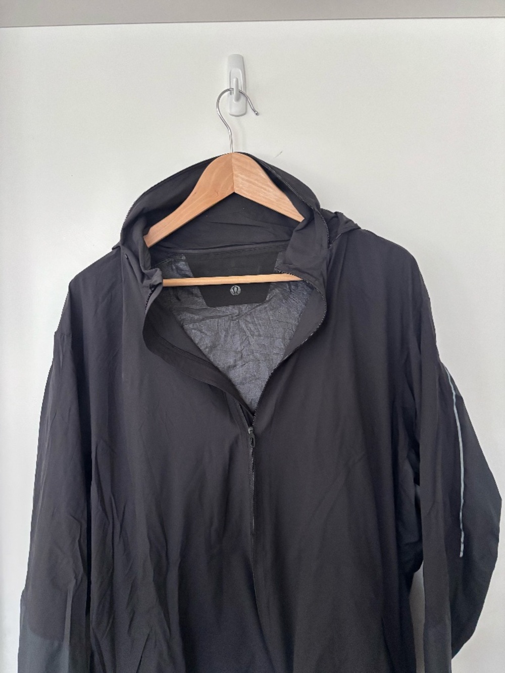 Lululemon Running Jacket L